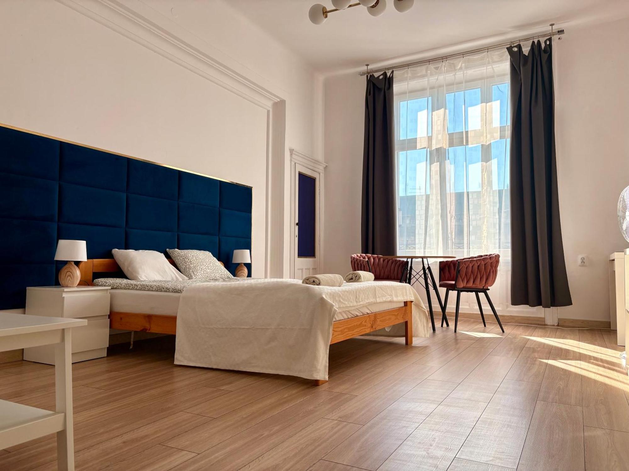 Roller Aparthotel — Photos 2